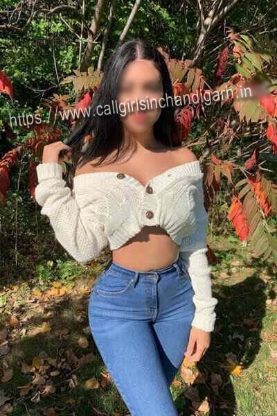 Dehradun Call Girl Sheetal