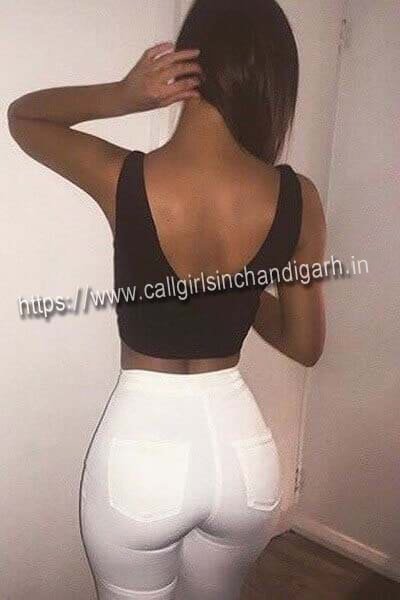 Dehradun College Girl Escort Ziya