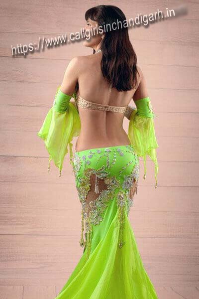 Mumbai VIP Escort Deepti